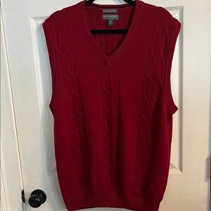 Lyle & Scott Men's V-Neck Red Sweater Vest